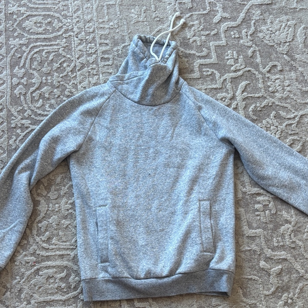 H&M Gray Sweatshirt